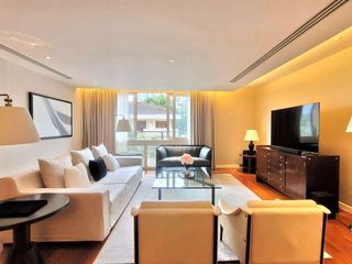 Wohnung zur Miete mit 3 Zimmer in Watthana, Bangkok