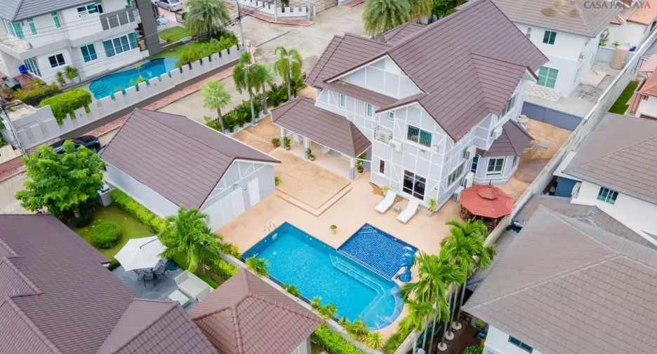 Villa en venta de 6 habitaciones en East Pattaya, Pattaya