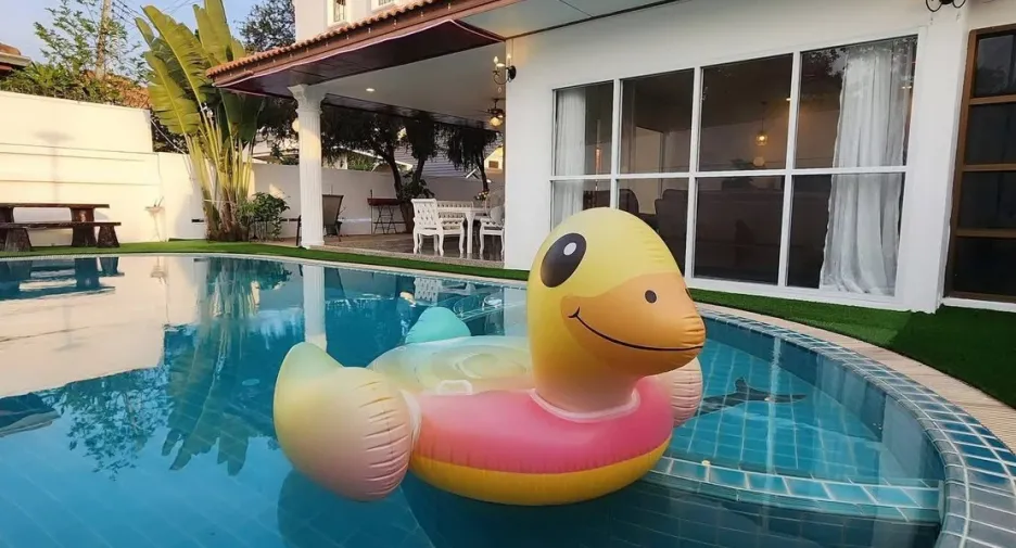 For rent 5 bedrooms villa in Jomtien, Pattaya