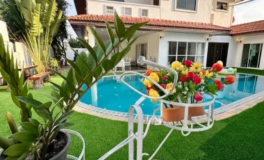 For rent 5 bedrooms villa in Jomtien, Pattaya