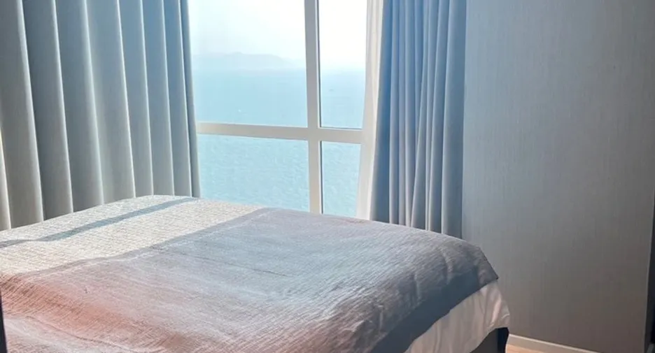 For sale 3 bedrooms condo in Jomtien, Pattaya