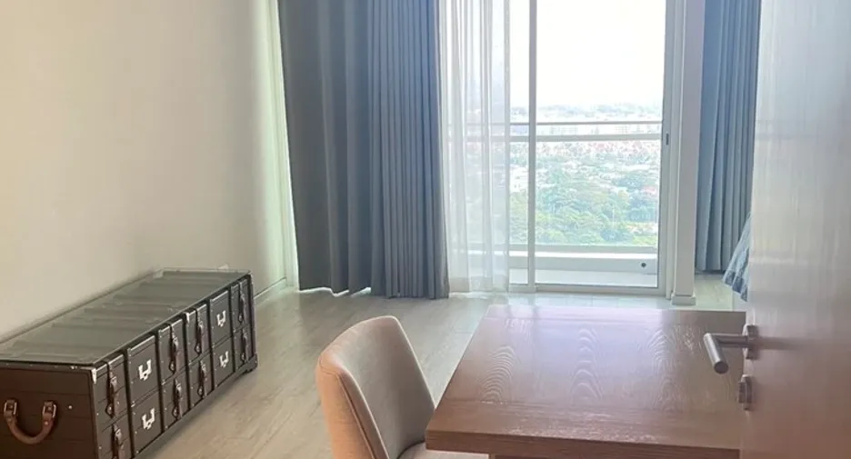 For sale 3 bedrooms condo in Jomtien, Pattaya