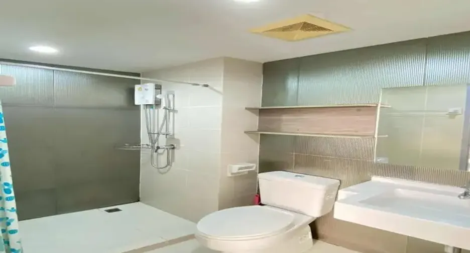 À vendre 2 chambres condo à Bang Lamung, Chonburi