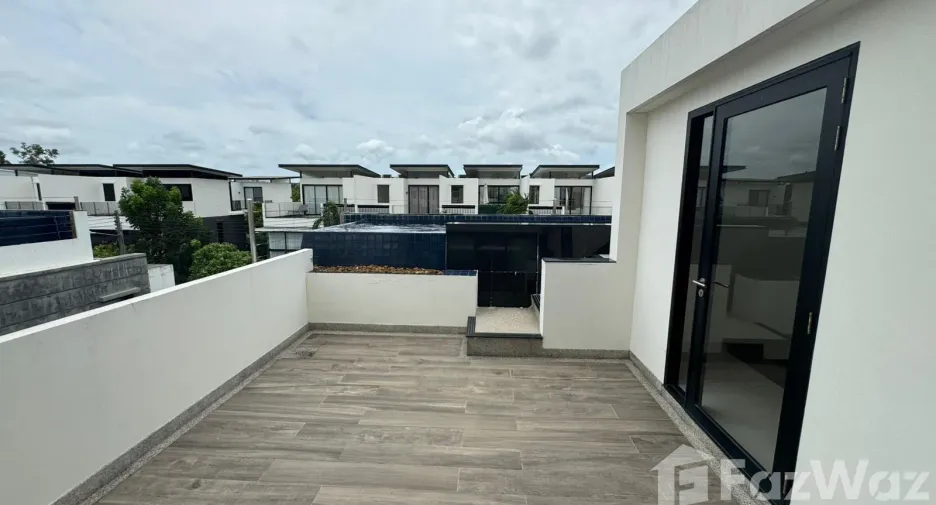 For sale 5 bedrooms villa in Thalang, Phuket