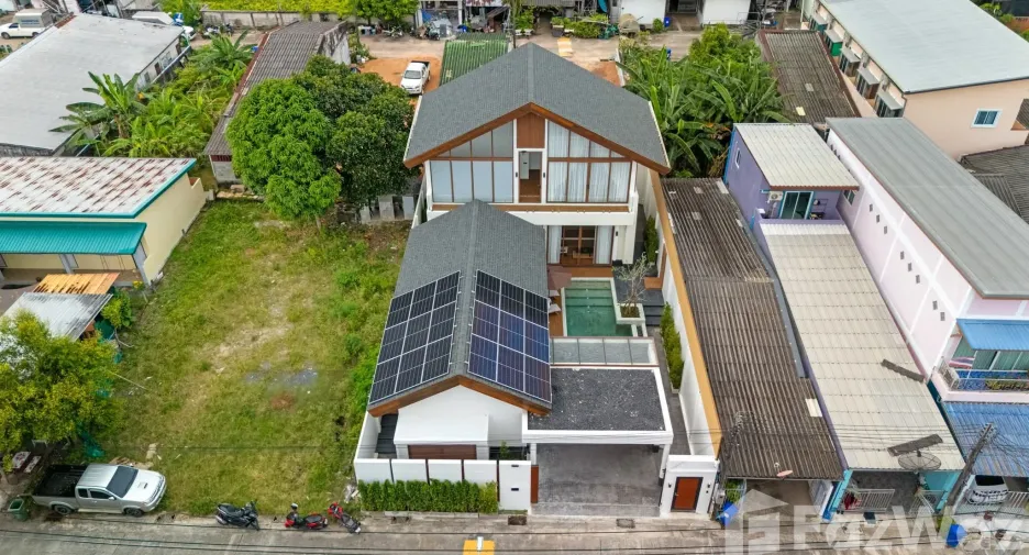 For rent 3 bedrooms villa in Thalang, Phuket