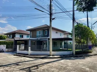 For sale 3 bedrooms house in San Kamphaeng, Chiang Mai