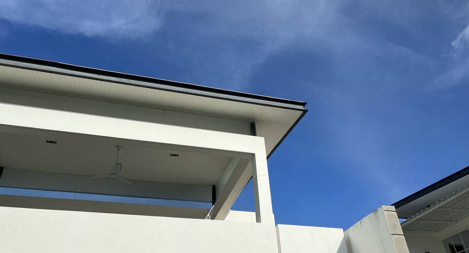 For sale 5 bedrooms villa in Thalang, Phuket