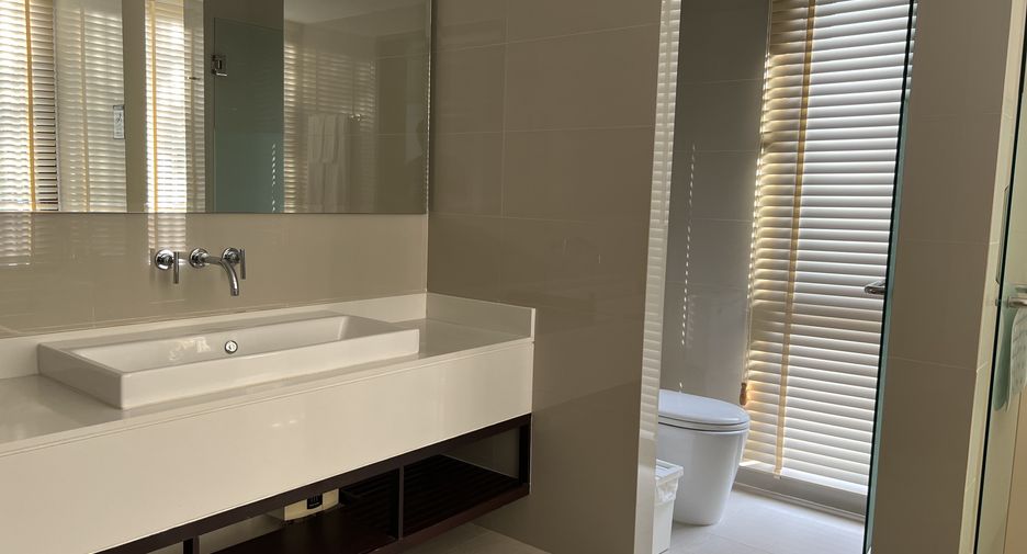 For sale 5 bedrooms villa in Thalang, Phuket