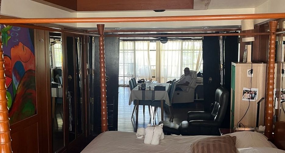 For sale and for rent 2 bedrooms condo 