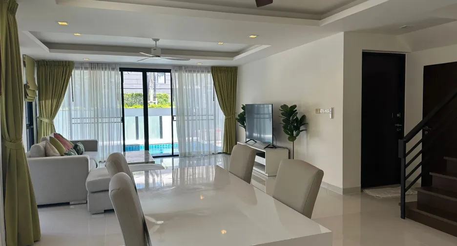 For sale 5 bedrooms villa in Thalang, Phuket