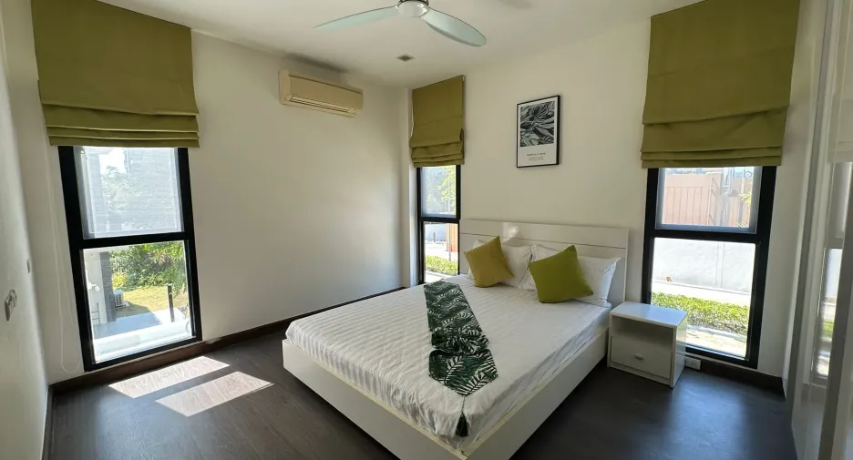 For sale 5 bedrooms villa in Thalang, Phuket