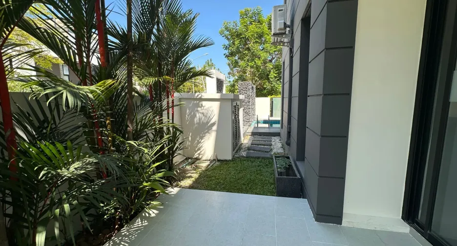 For sale 5 bedrooms villa in Thalang, Phuket