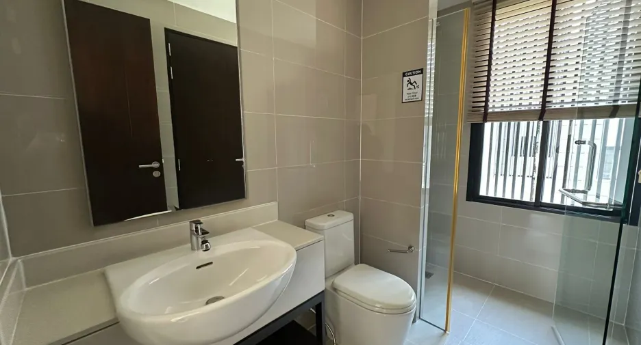 For sale 5 bedrooms villa in Thalang, Phuket