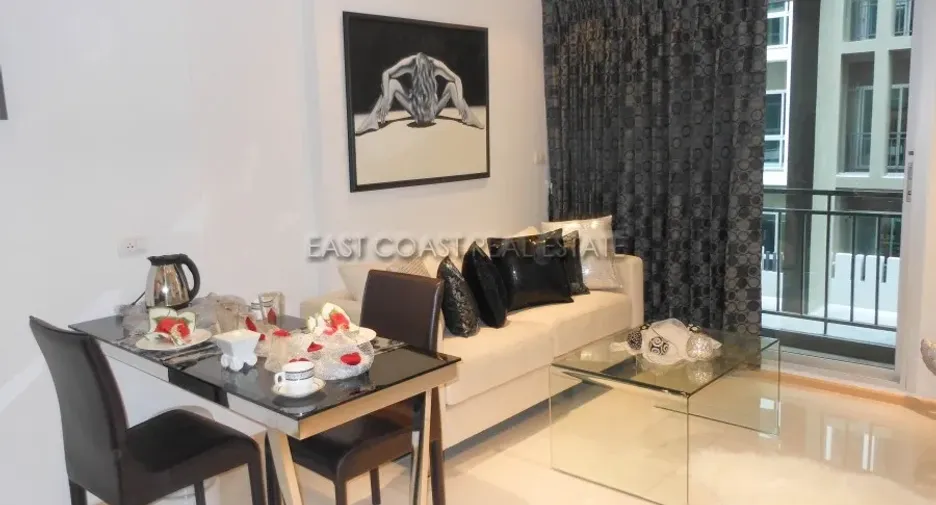 For rent and for sale 1 bed condo in Bang Lamung, Chonburi