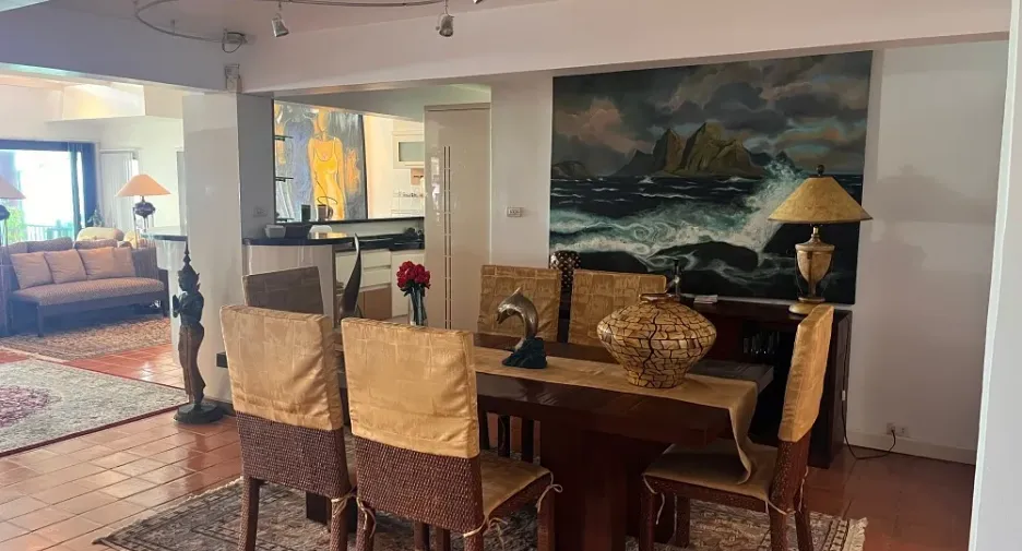 For sale 2 bedrooms condo 