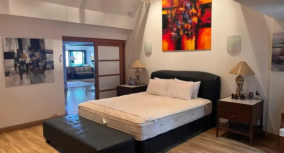 For sale 2 bedrooms condo 