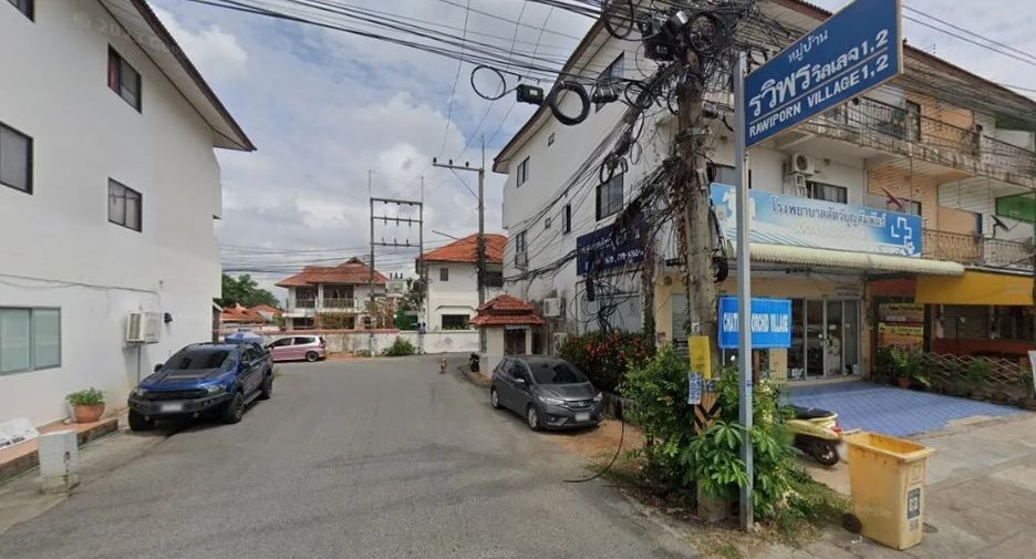 For sale 2 bedrooms house in East Pattaya, Pattaya