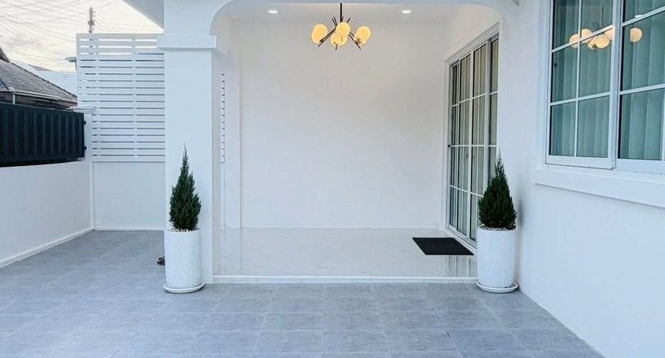 For sale 2 bedrooms house in East Pattaya, Pattaya