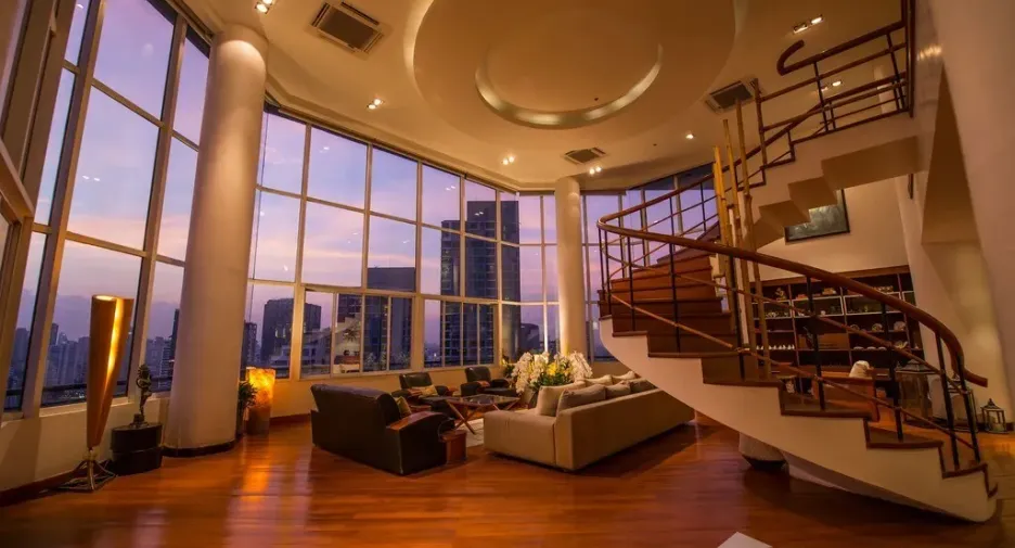For sale and for rent 5 bedrooms condo in Watthana, Bangkok