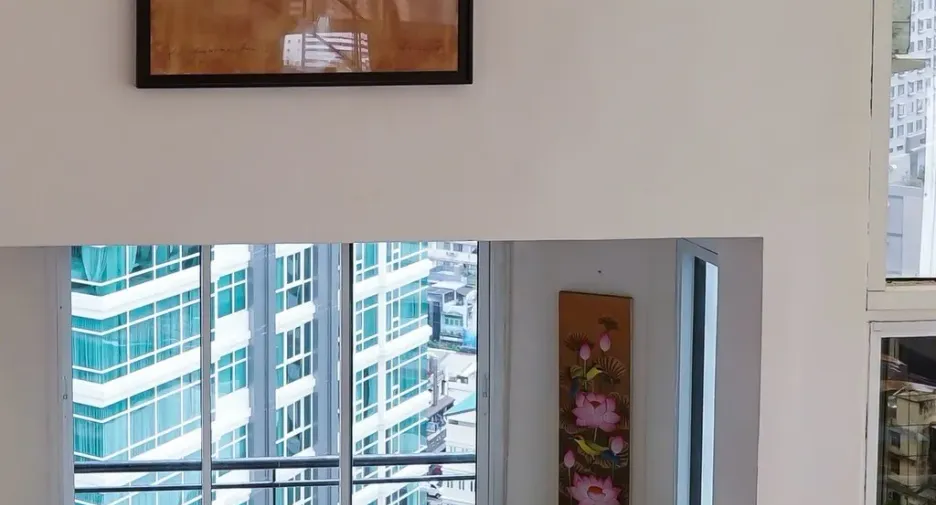 For sale and for rent 5 bedrooms condo in Watthana, Bangkok