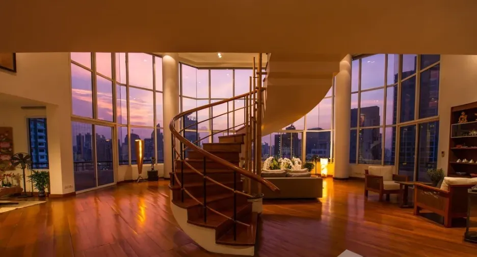 For sale and for rent 5 bedrooms condo in Watthana, Bangkok