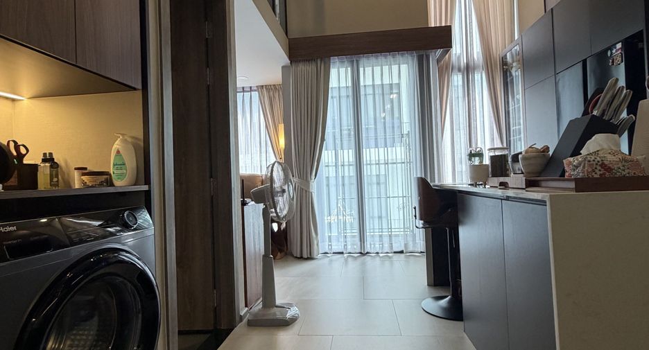 For sale 1 bed condo in Pathum Wan, Bangkok