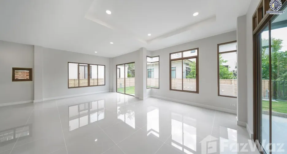 For sale 3 bedrooms house in Mueang Nonthaburi, Nonthaburi