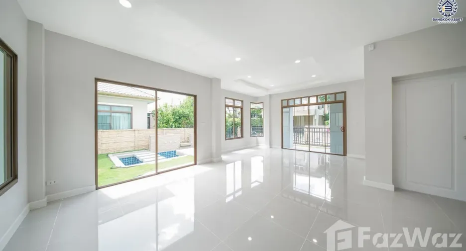 For sale 3 bedrooms house in Mueang Nonthaburi, Nonthaburi