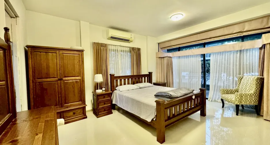 À louer 3 chambres villa à Mueang Rayong, Rayong