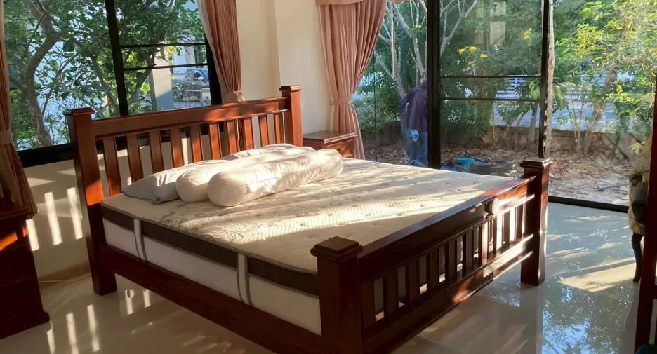 À louer 3 chambres villa à Mueang Rayong, Rayong