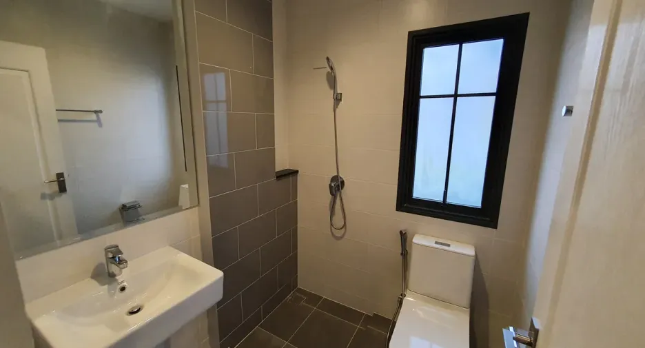 For rent 4 bedrooms house in Bang Kruai, Nonthaburi