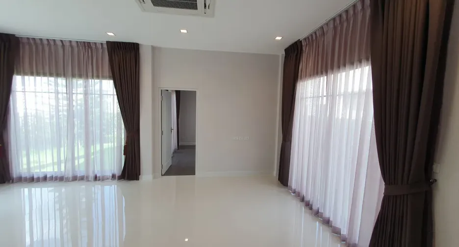 For rent 4 bedrooms house in Bang Kruai, Nonthaburi