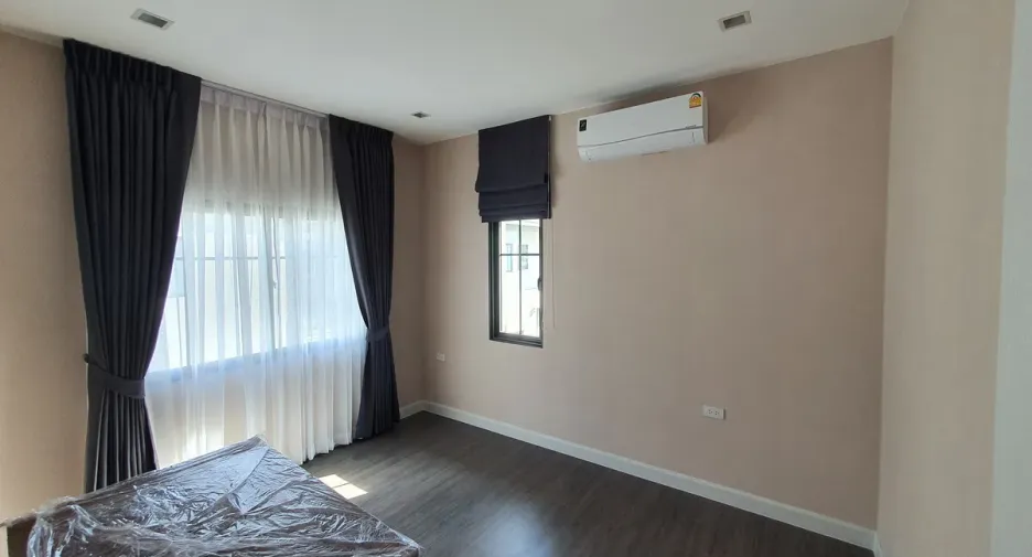 For rent 4 bedrooms house in Bang Kruai, Nonthaburi
