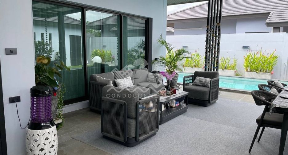 For rent 3 bedrooms house in Huay Yai, Pattaya