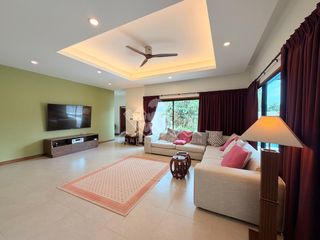 À louer 4 chambres maison à Bang Lamung, Chonburi