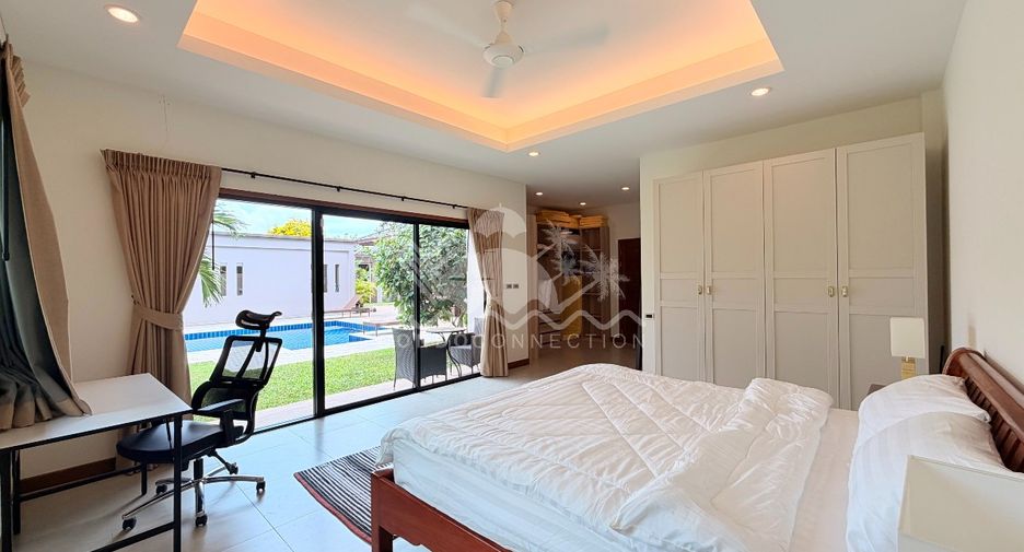 For rent 4 bedrooms house in Huay Yai, Pattaya