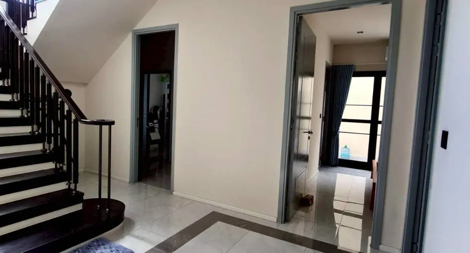 For rent 4 bedrooms villa in East Pattaya, Pattaya