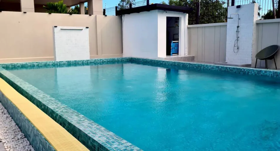 For rent 4 bedrooms villa in East Pattaya, Pattaya