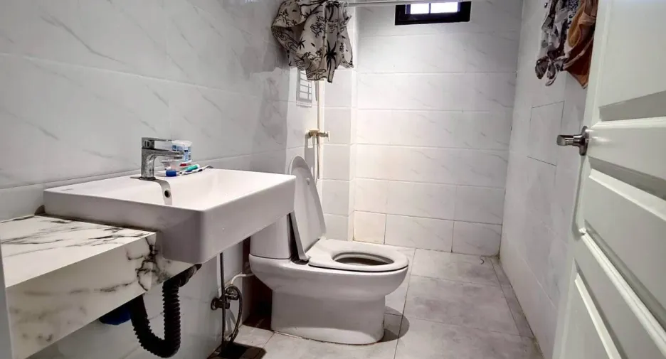 For rent 4 bedrooms villa in East Pattaya, Pattaya