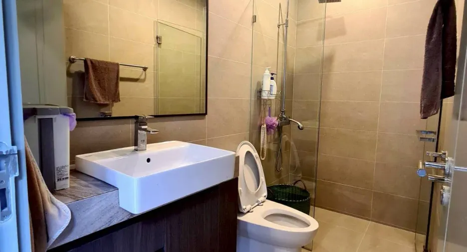 For rent 4 bedrooms villa in East Pattaya, Pattaya