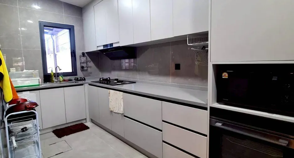 For rent 4 bedrooms villa in East Pattaya, Pattaya