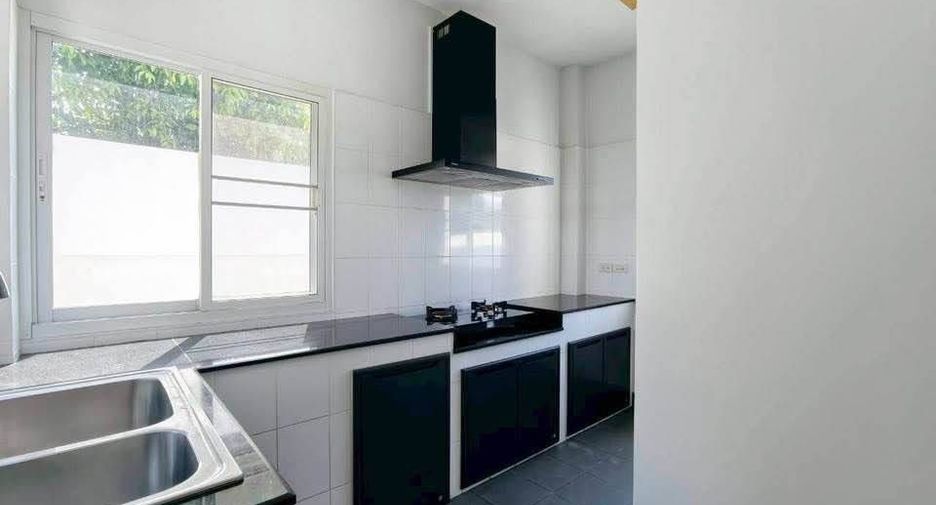 ให้เช่า 5 ห้องนอน วิลล่า ใน เมืองเชียงใหม่, เชียงใหม่