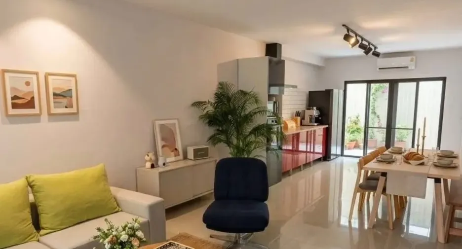Reihenhaus zur Miete mit 4 Zimmer in Suan Luang, Bangkok