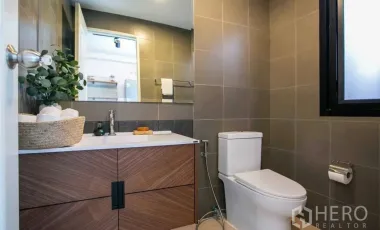 For rent 4 bedrooms townhouse in Suan Luang, Bangkok