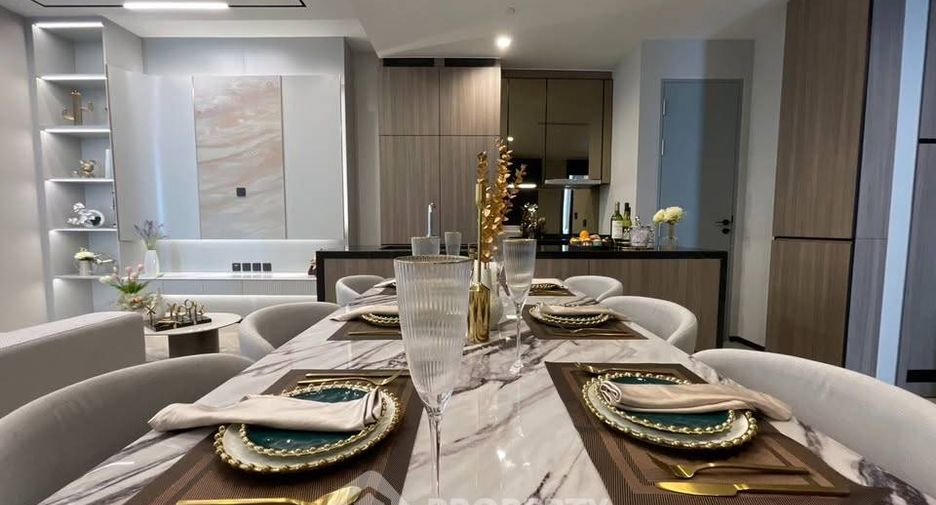 For rent 3 bedrooms condo in Watthana, Bangkok