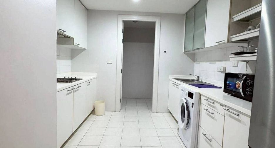 Аренда и продажа 3 спальни кондо в Щаттхана, Бангкок