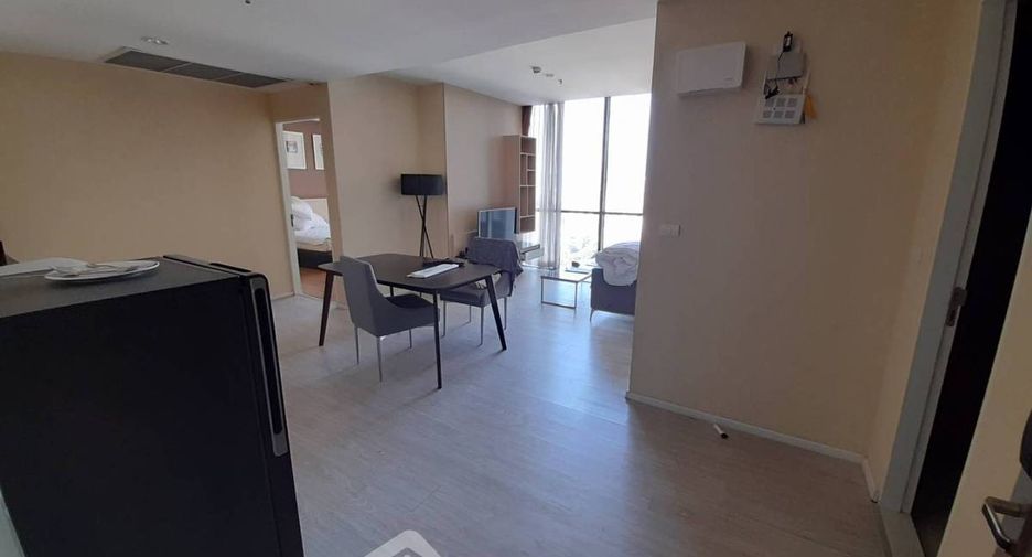 For rent 2 bedrooms condo in Watthana, Bangkok
