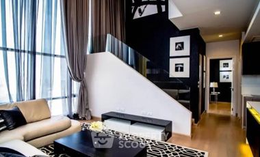 Wohnung zur Miete mit 3 Zimmer in Khlong San, Bangkok