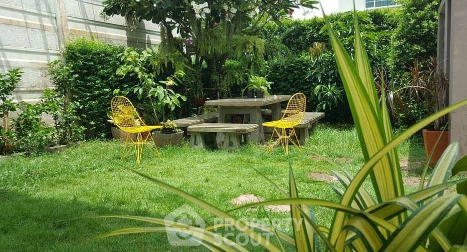 Haus zum Kauf mit 3 Zimmer in Lat Krabang, Bangkok