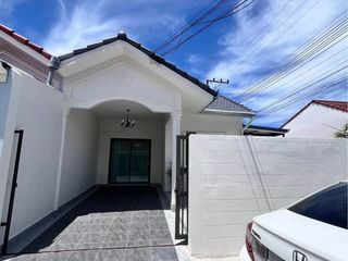 Haus zum Kauf mit 2 Zimmer in Bang Lamung, Chonburi